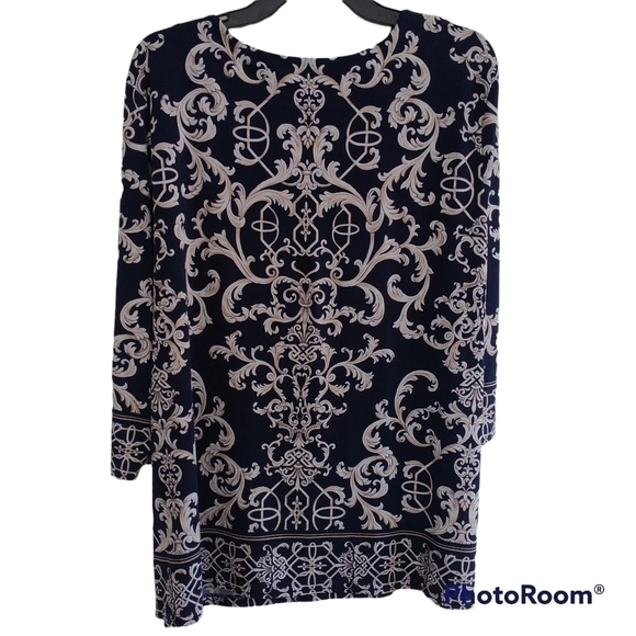 JM Collection Navy Tan Classic Print V Neck Pullover Top XL - Picture 2 of 12